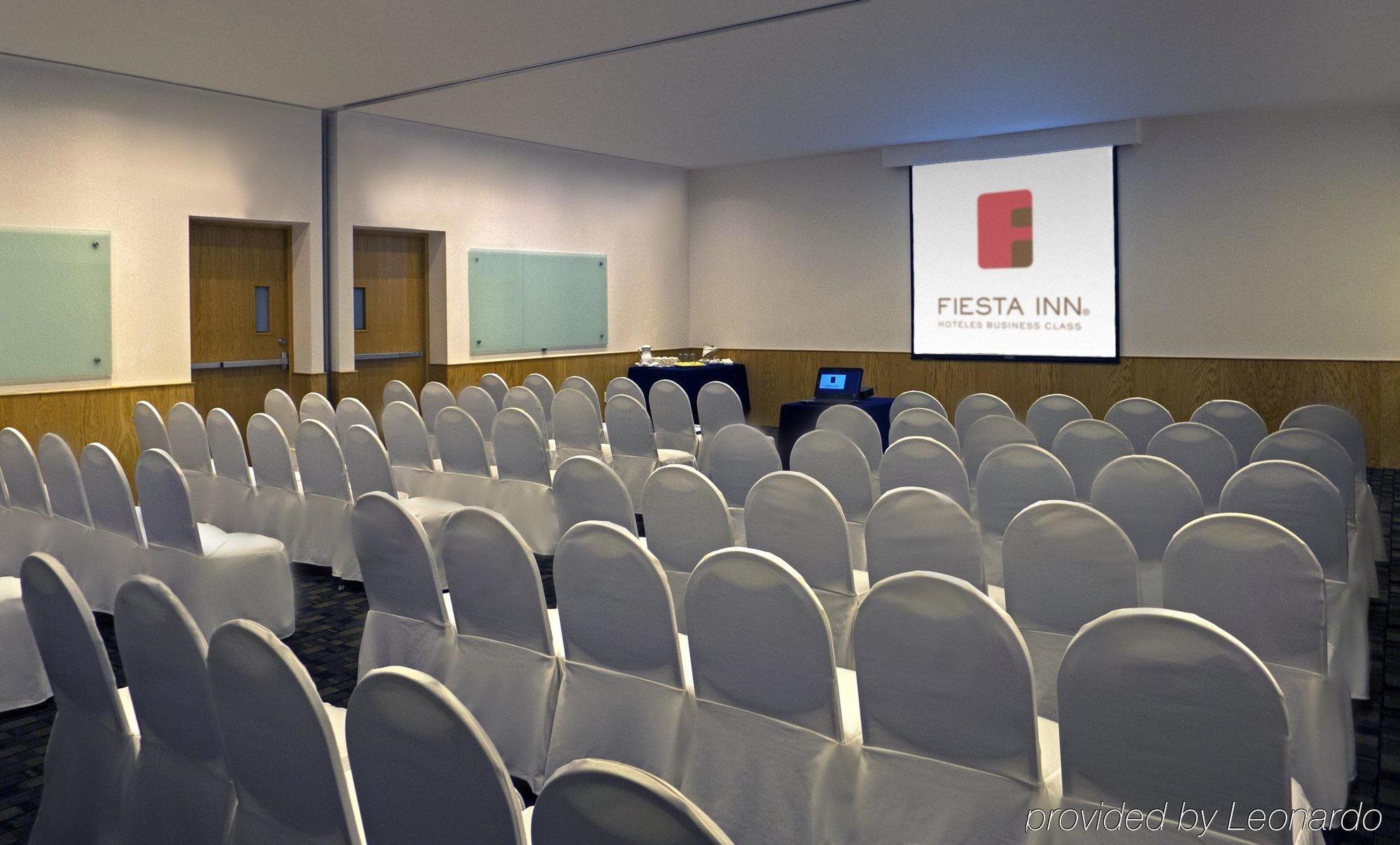 Fiesta Inn Леон Бізнес фото